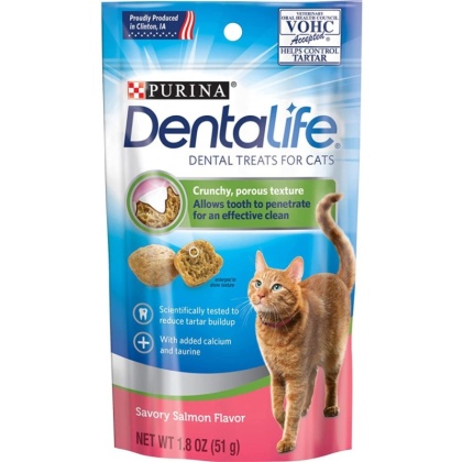 Purina DentaLife Dental Treats for Cats Salmon - 1.8 oz